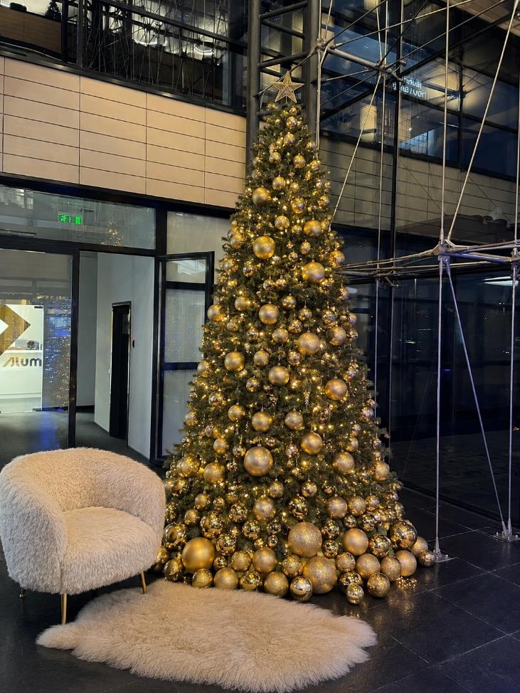 L'Art de Noël II, brad 400 cm, Băneasa Business Development