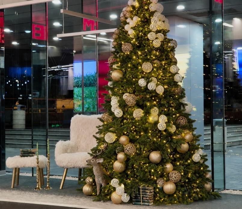 Éclat de Noël, Christmas Corner auriu, City Gate South Tower